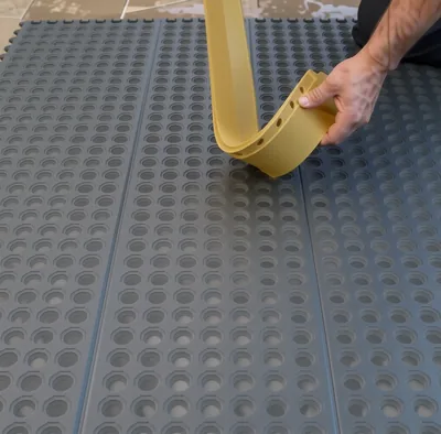 ROUND DOT NON SLIP RUBBER FLOORING ROLLS